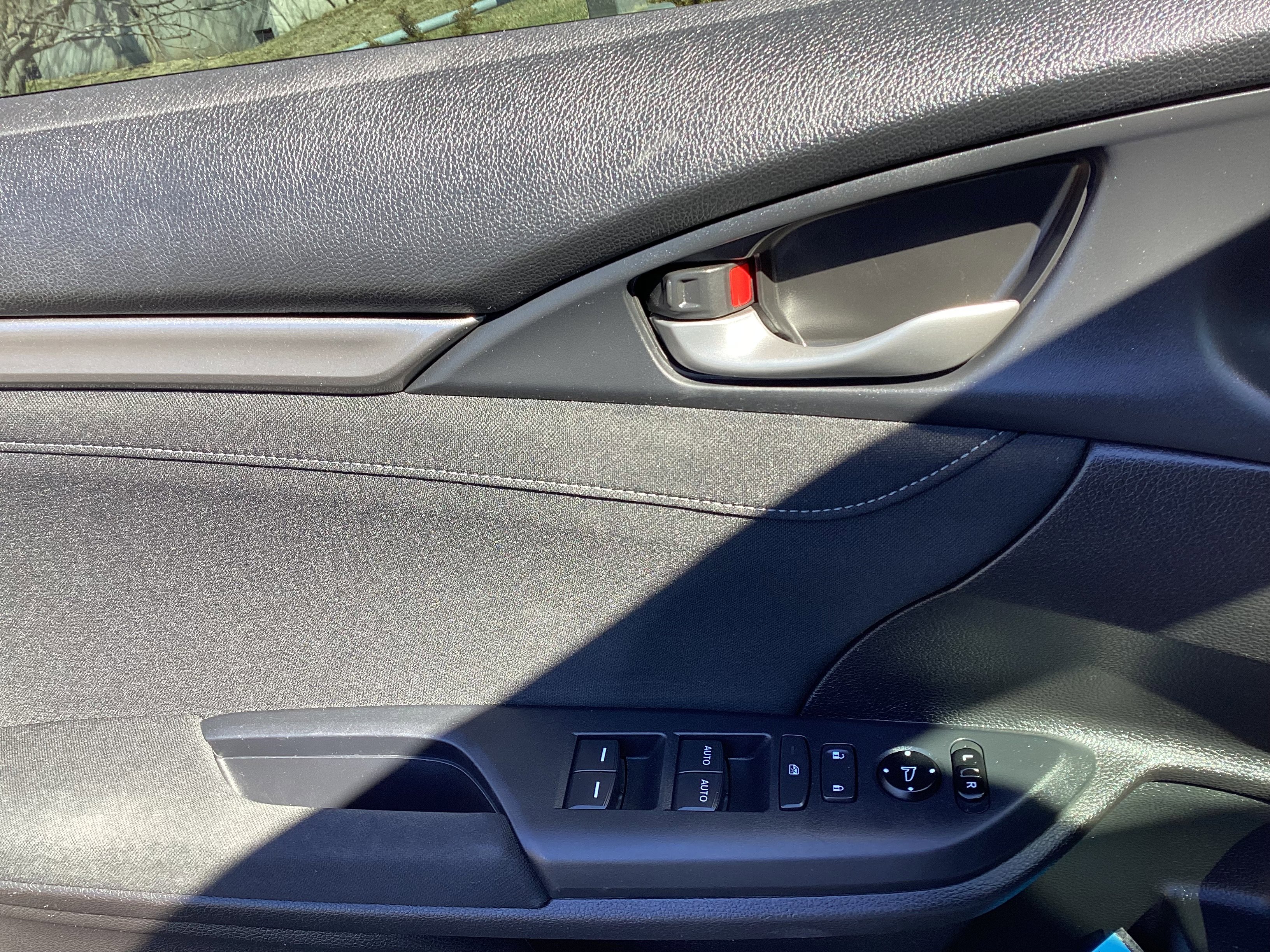 Used 2019 Honda Civic EX image 26