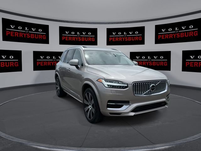 Used 2024 Volvo XC90 T8 Plus w/ Protection Package Premier AWD/4WD image 2