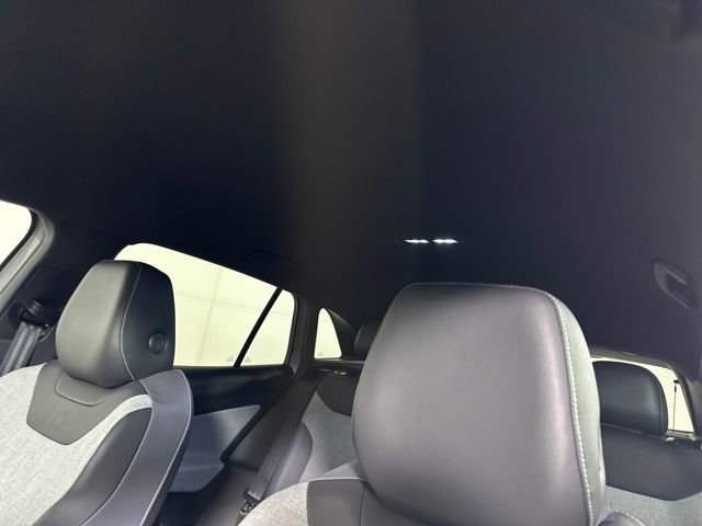 Used 2024 Volkswagen ID.4 Pro image 12