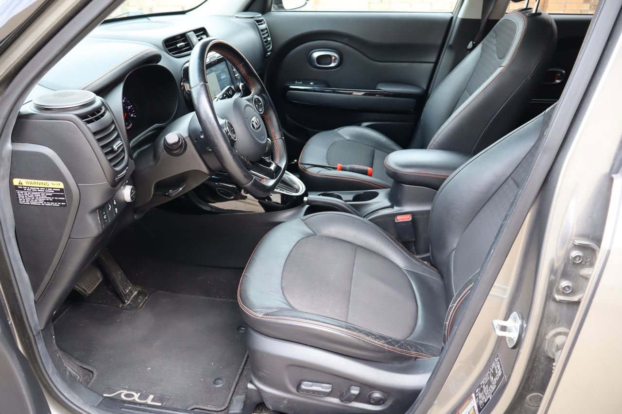 Used 2018 Kia Soul ! w/ Tech Package FWD image 15