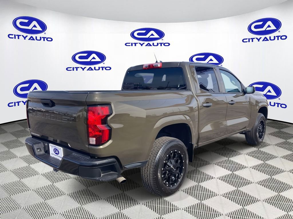 Used 2023 Chevrolet Colorado W/T RWD image 3