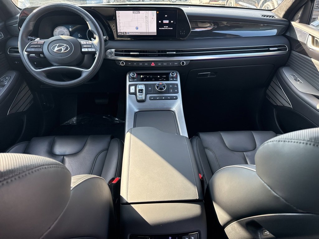 Used 2024 Hyundai Palisade Calligraphy image 17
