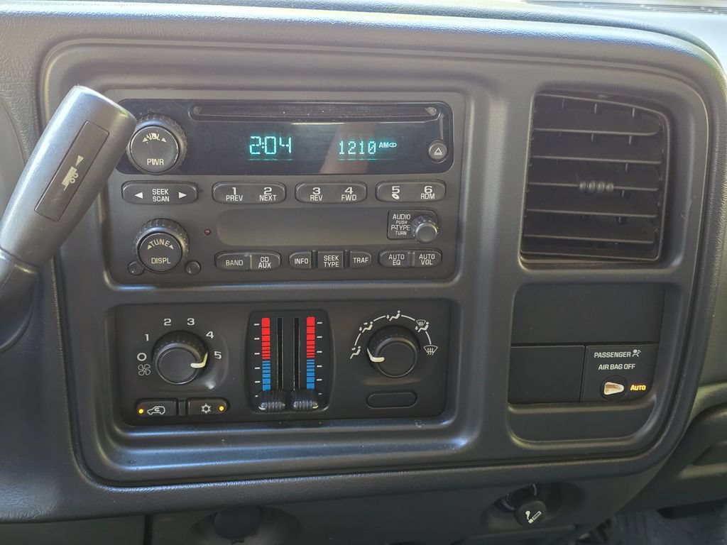 Used 2004 Chevrolet Silverado 1500 W/T w/ Light Duty Power Package AWD/4WD image 33