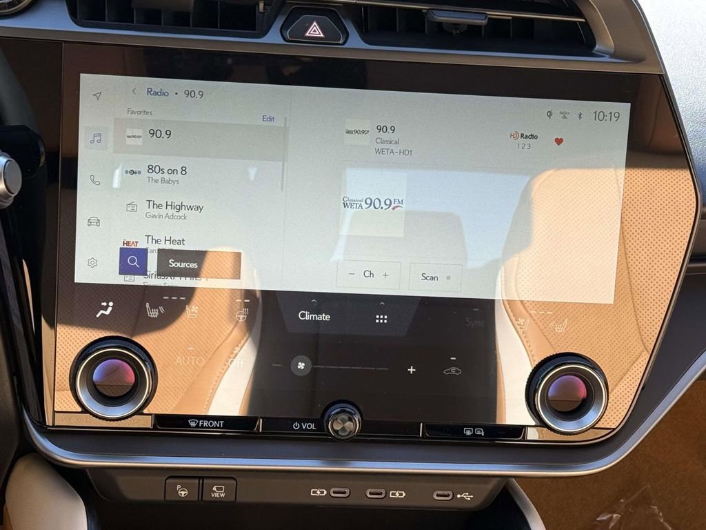 New 2026 Lexus RZ 450e Premium image 10