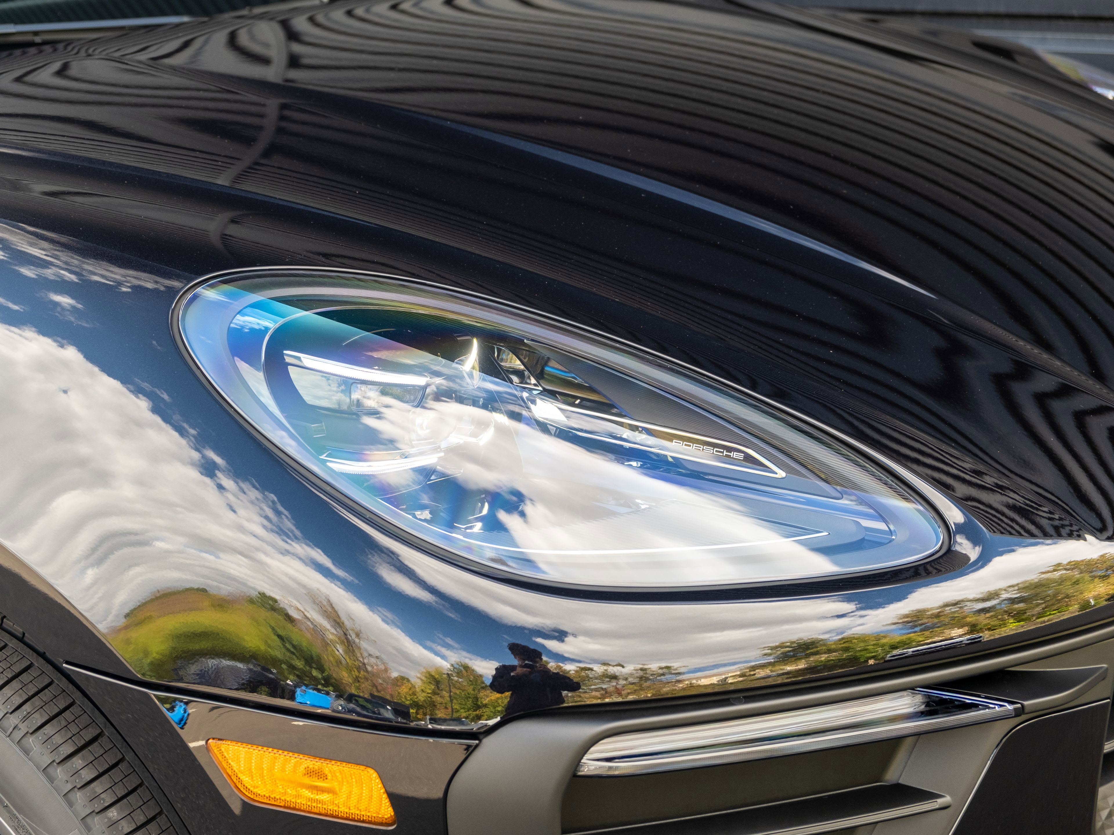 Used 2026 Porsche Macan image 33