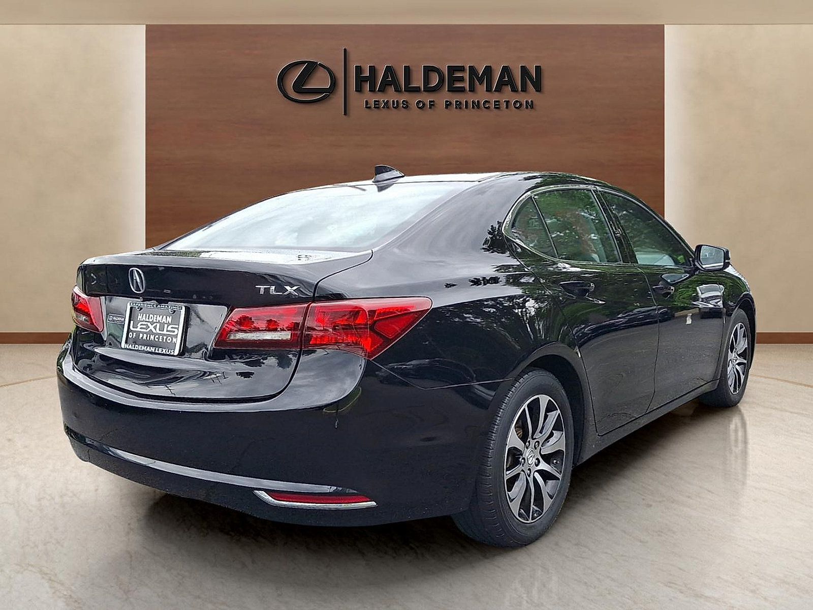 Used 2015 Acura TLX FWD image 6