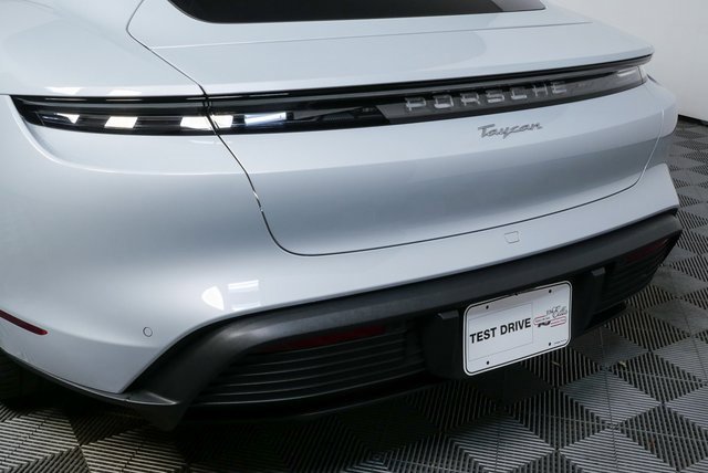 Certified 2025 Porsche Taycan image 36