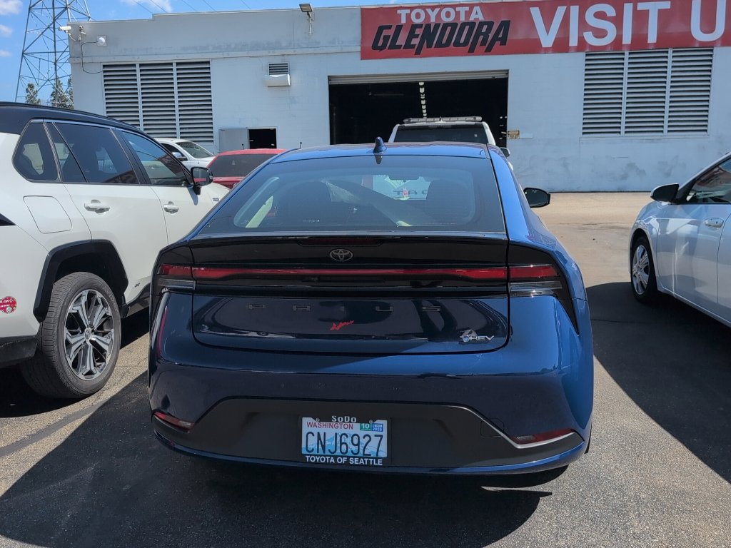 Certified 2024 Toyota Prius LE AWD/4WD image 4