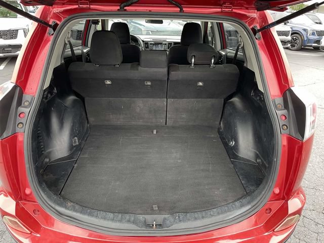 Used 2016 Toyota RAV4 LE FWD image 14