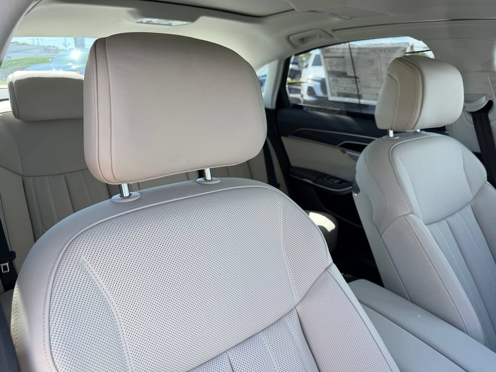 New 2027 Audi A8 L 3.0T AWD/4WD image 10