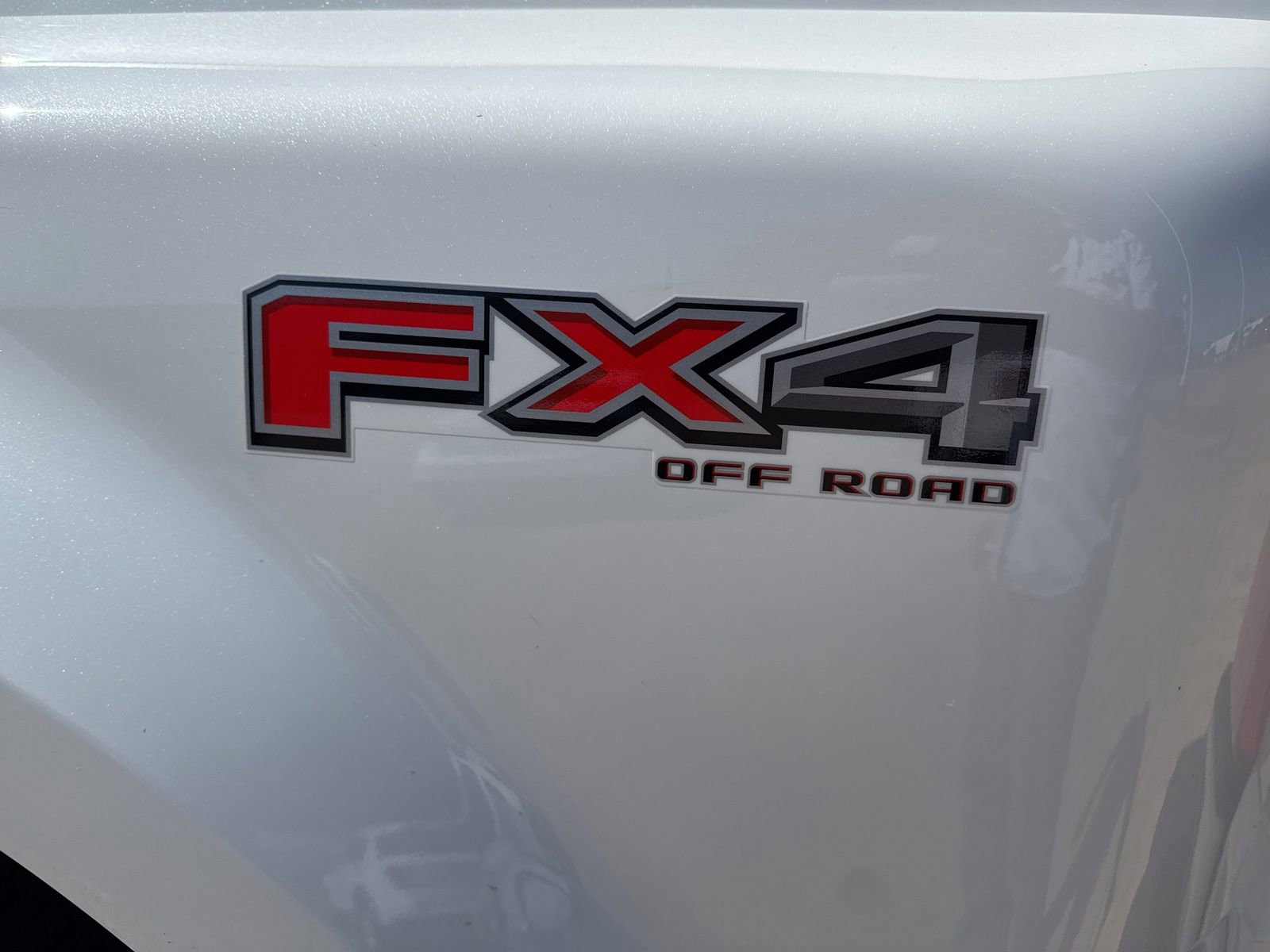 Used 2024 Ford F450 Platinum w/ FX4 Off-Road Package AWD/4WD image 10