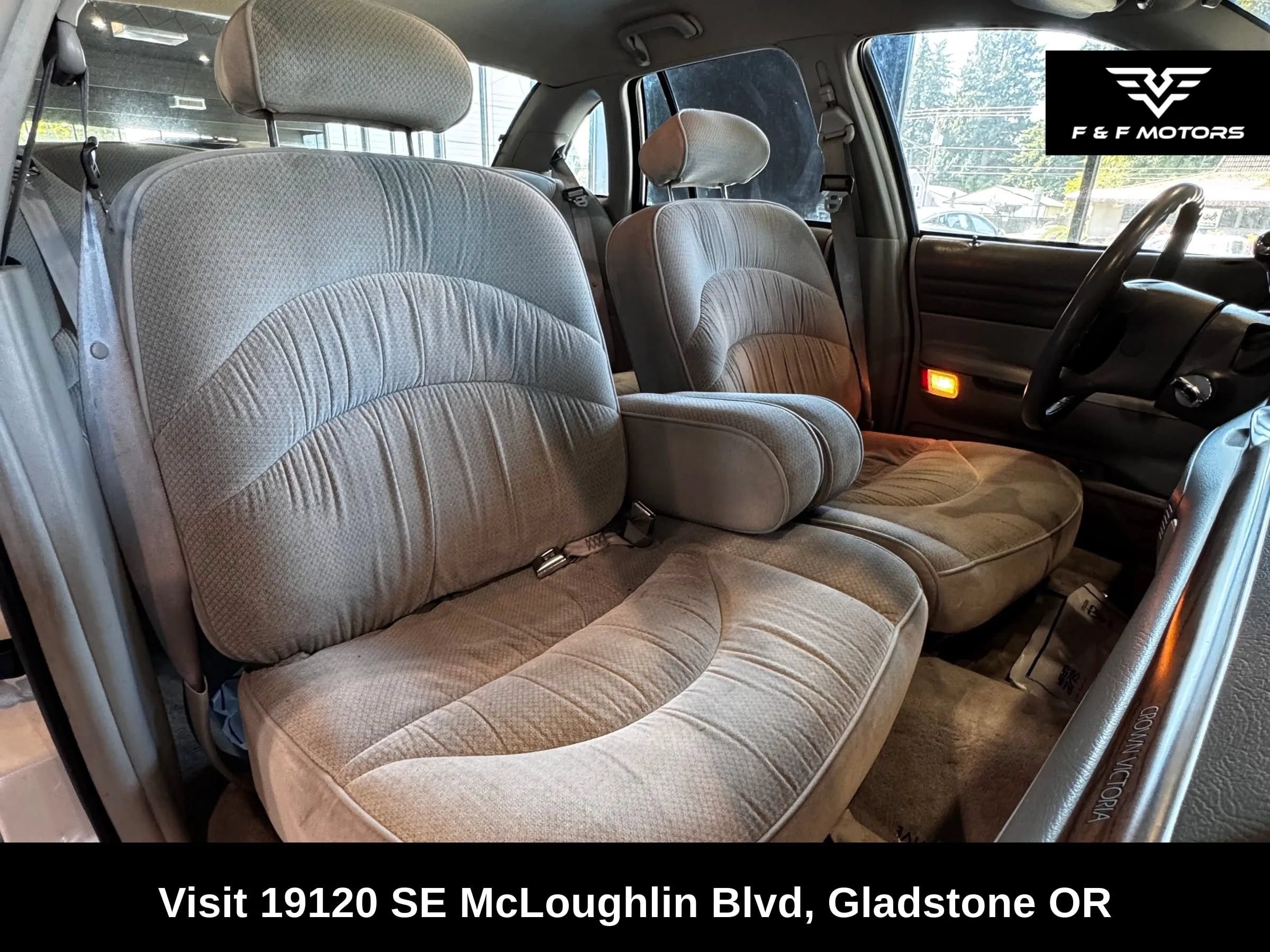 Used 1996 Ford Crown Victoria LX RWD image 12