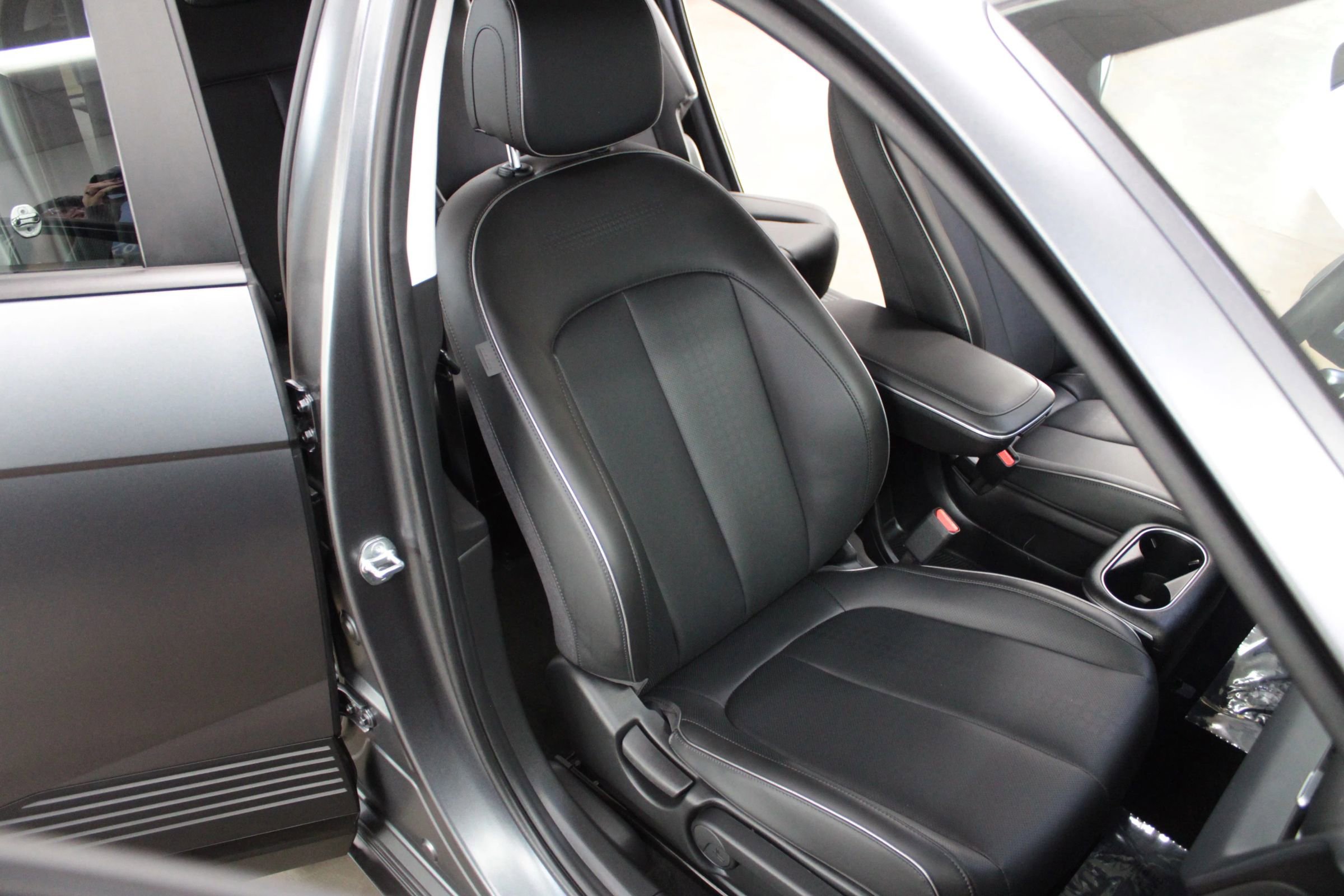 Used 2023 Hyundai Ioniq 5 SEL image 12