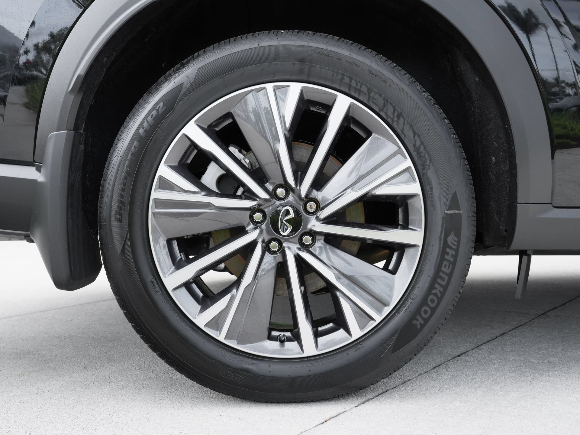 Certified 2026 INFINITI QX60 Luxe w/ Family Package FWD image 27