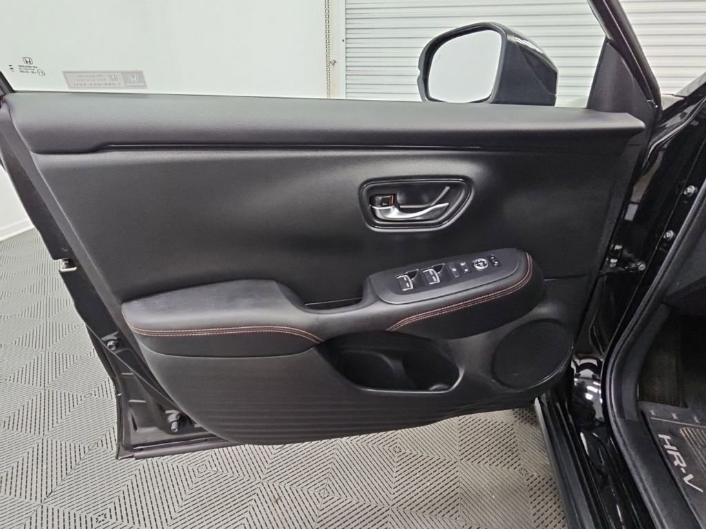 Used 2024 Honda HR-V Sport image 25