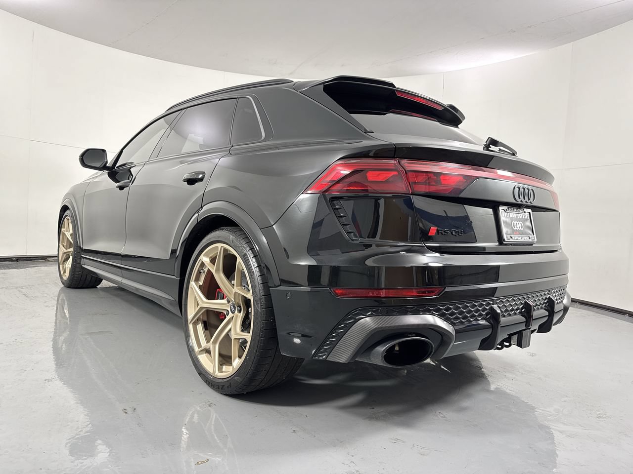 Used 2025 Audi RS Q8 performance w/ Matte Carbon Package AWD/4WD image 31
