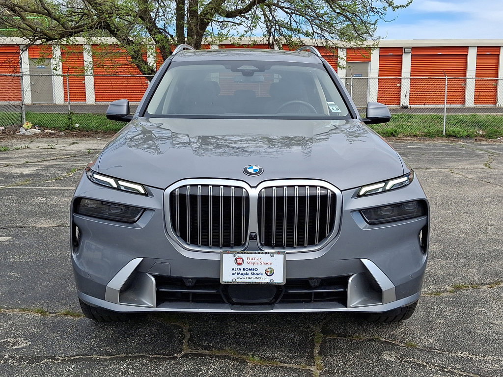 Used 2026 BMW X7 xDrive40i image 8