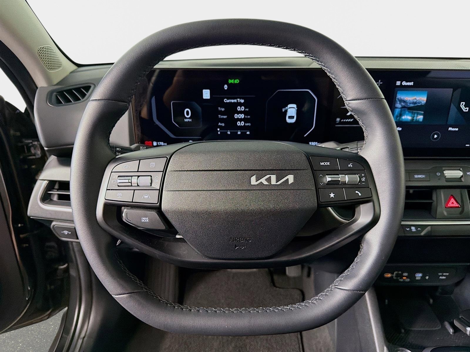 Certified 2025 Kia K4 EX image 12