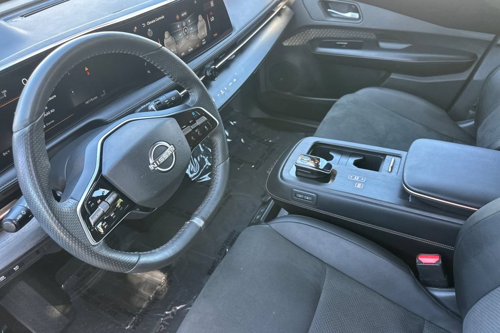 Used 2023 Nissan Ariya FWD image 9