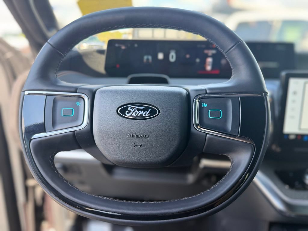 Used 2025 Ford Expedition Tremor AWD/4WD image 14
