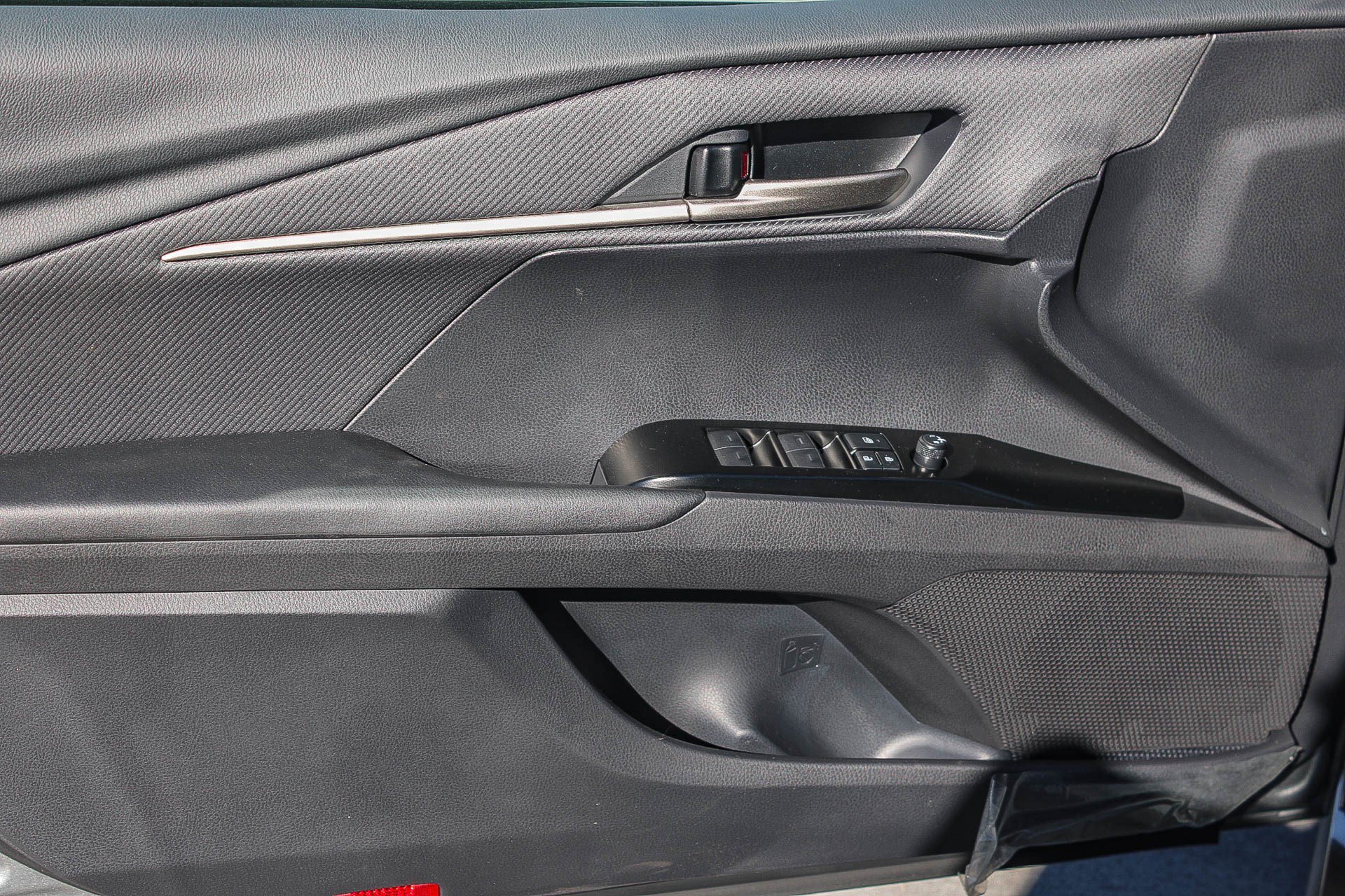New 2026 Toyota Camry SE FWD image 23