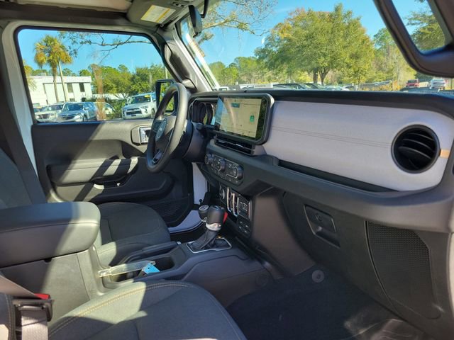 Used 2025 Jeep Wrangler Sport image 31