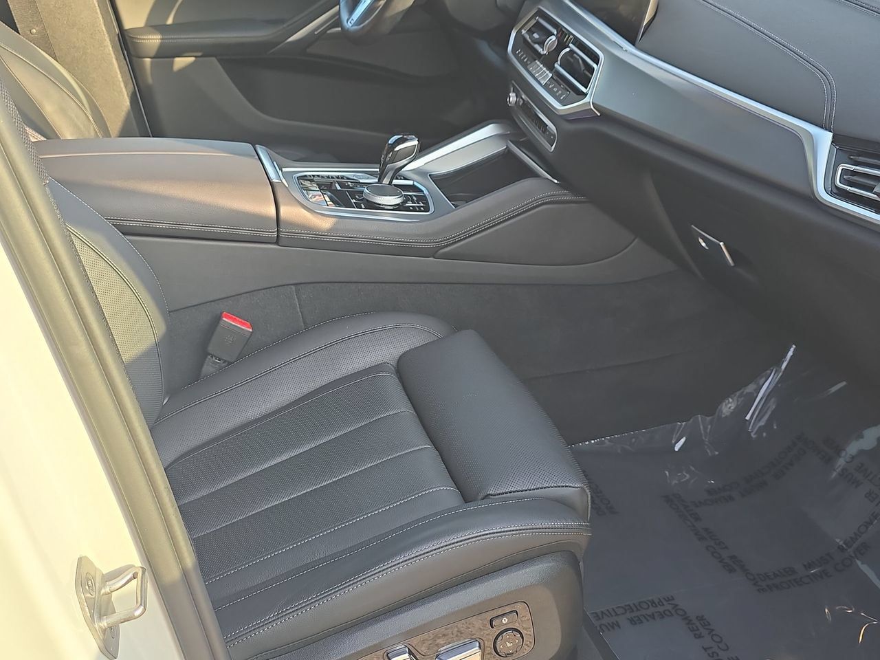 Used 2022 BMW X6 xDrive40i AWD/4WD image 30