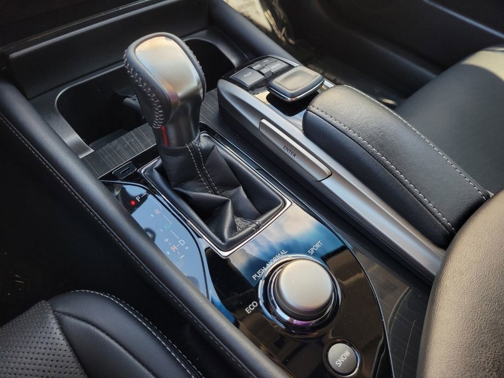 Used 2017 Lexus GS 200t F Sport image 13