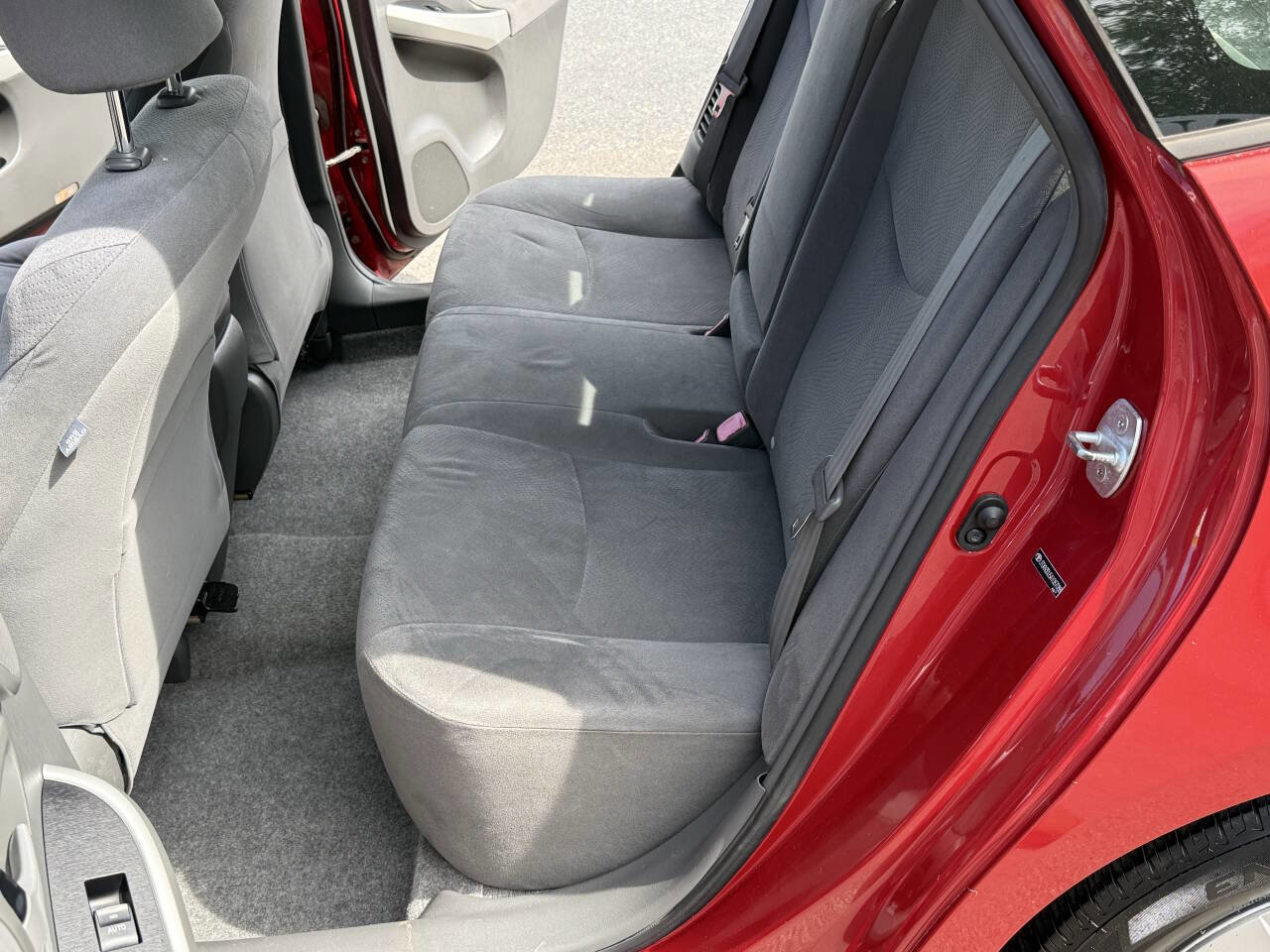 Used 2010 Toyota Prius Five image 18