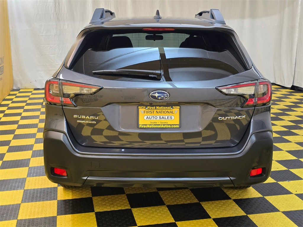 Used 2023 Subaru Outback Premium image 4