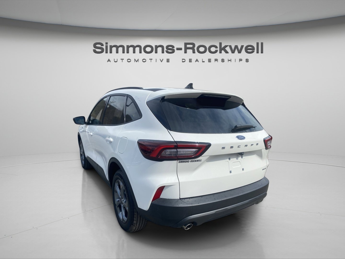 Used 2025 Ford Escape ST-Line w/ Cold Weather Package image 7