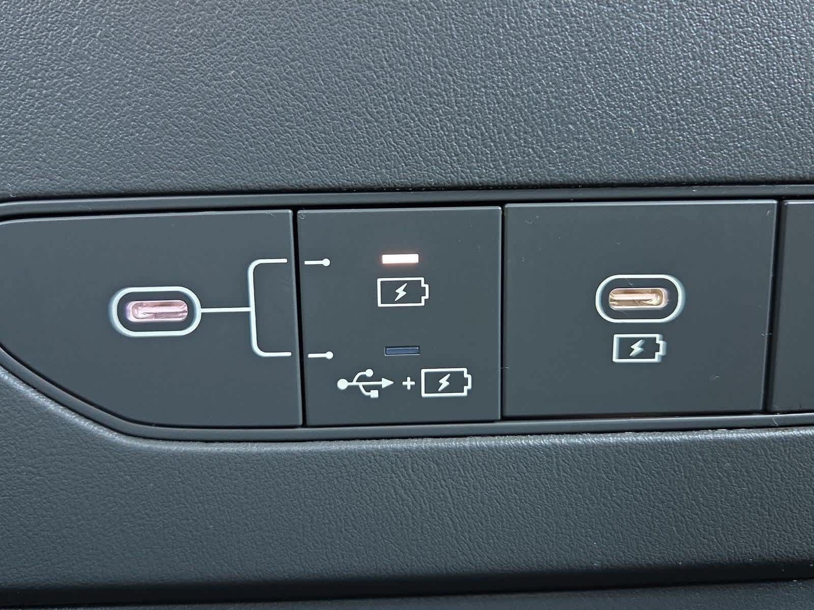 Certified 2026 Kia EV9 Light RWD image 32