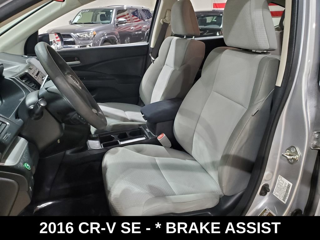 Used 2016 Honda CR-V SE image 6