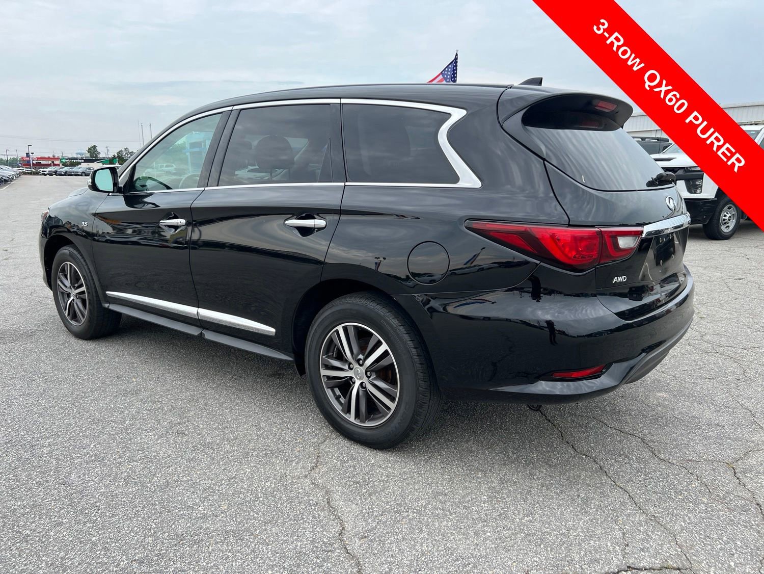 Used 2019 INFINITI QX60 Pure AWD/4WD image 3
