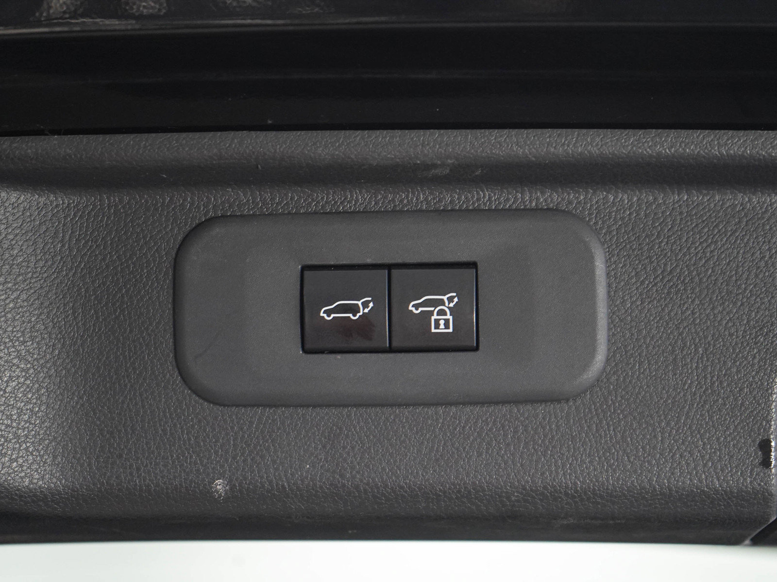 Used 2024 Toyota Grand Highlander AWD image 17