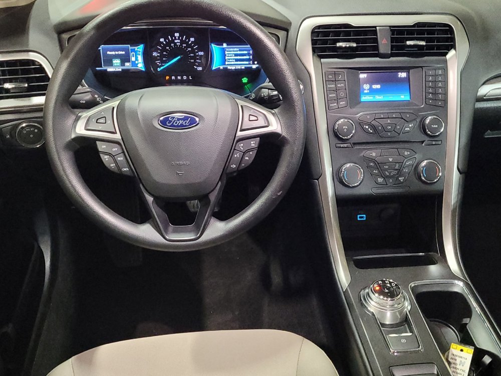 Used 2018 Ford Fusion S image 22