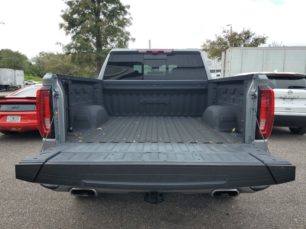 Used 2024 GMC Sierra 1500 AT4 w/ Technology Package AWD/4WD image 9