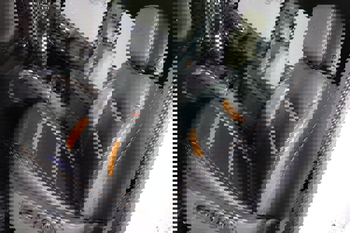 Used 2023 GMC Sierra 2500 AT4 w/ AT4 Preferred Package AWD/4WD image 9