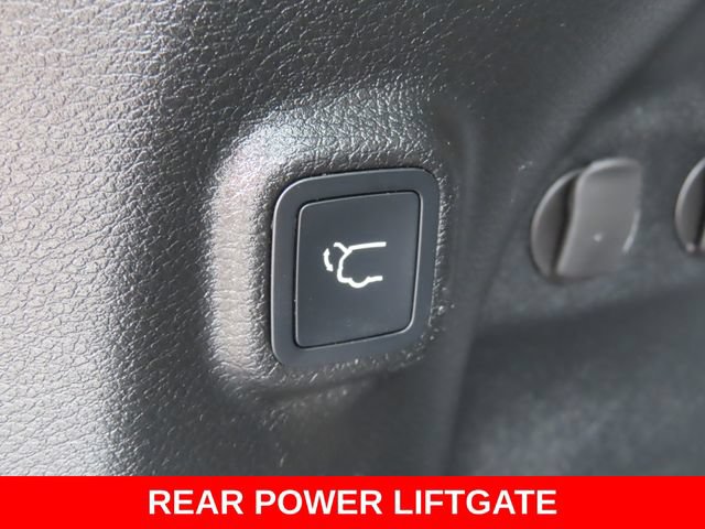Used 2022 Jeep Cherokee Latitude w/ Comfort Safety Group AWD/4WD image 32