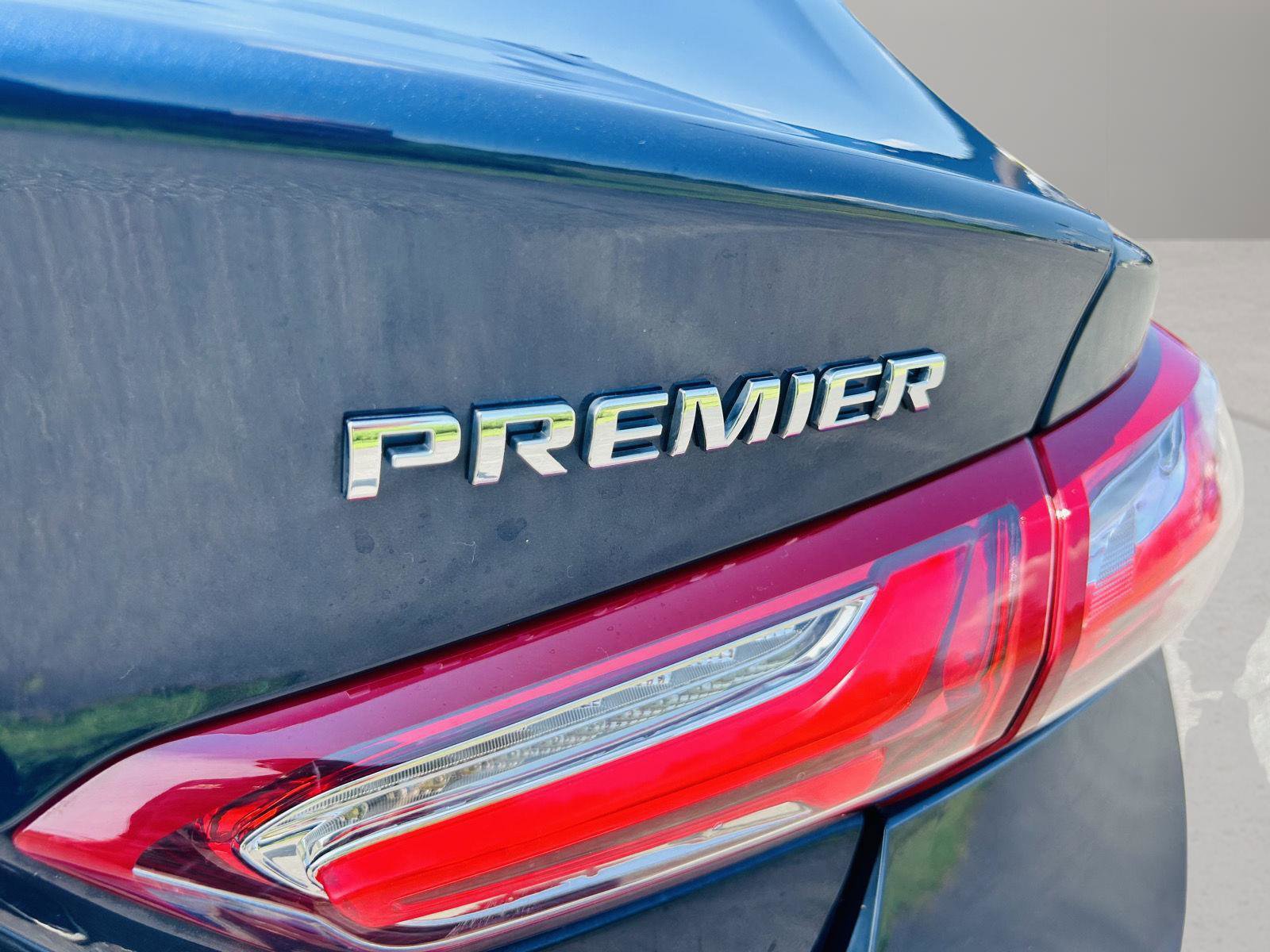 Used 2021 Chevrolet Malibu Premier image 17