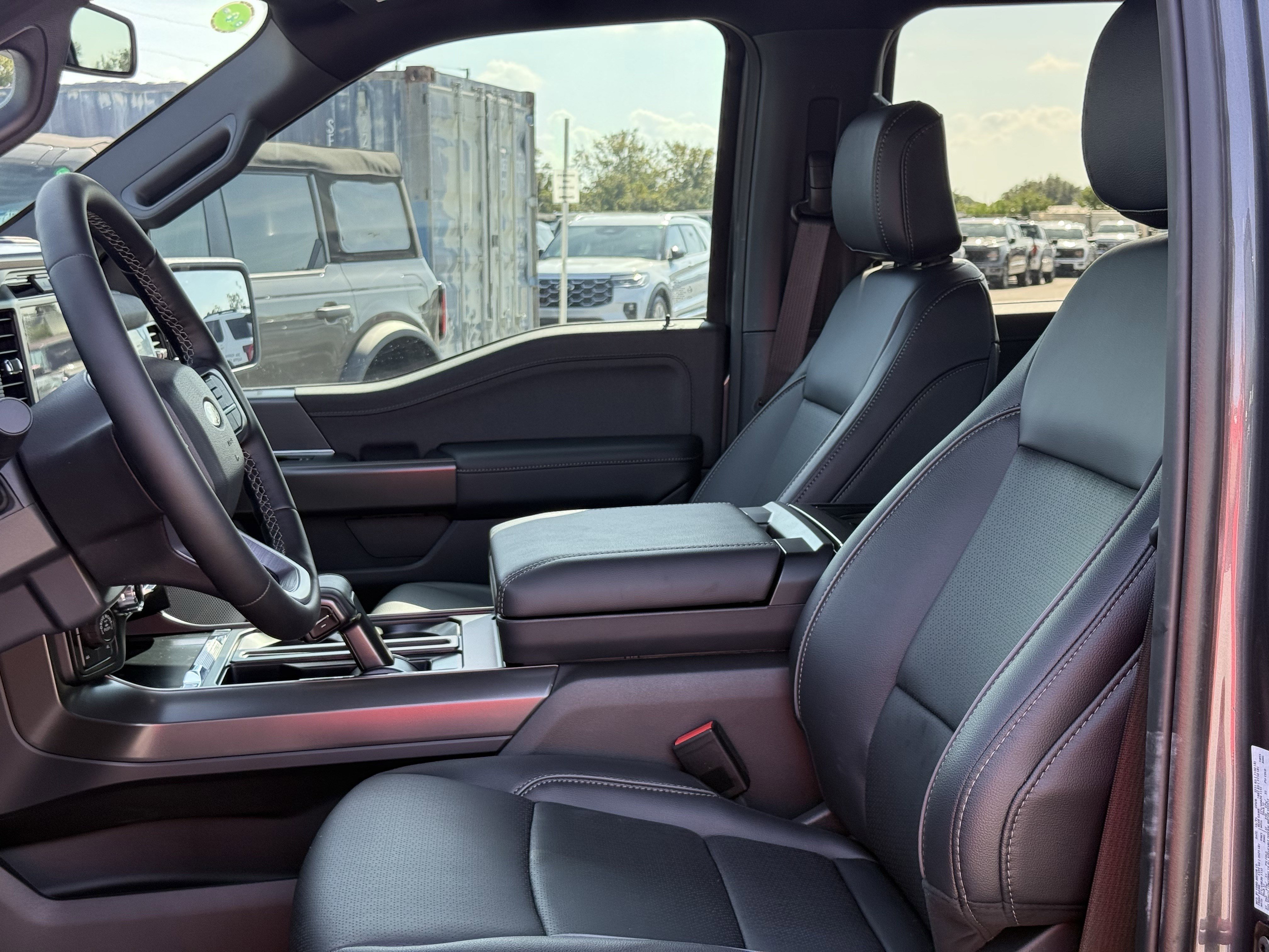 New 2025 Ford F150 Lariat w/ Equipment Group 502A High image 21