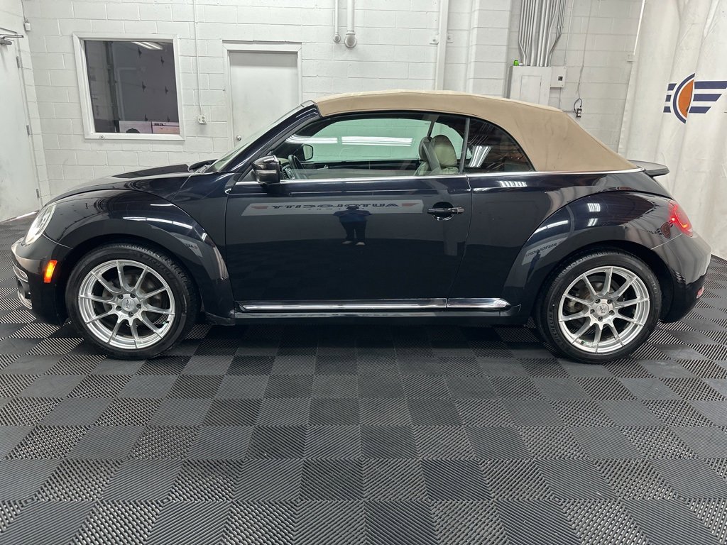 Used 2019 Volkswagen Beetle 2.0T Final Edition SEL image 6
