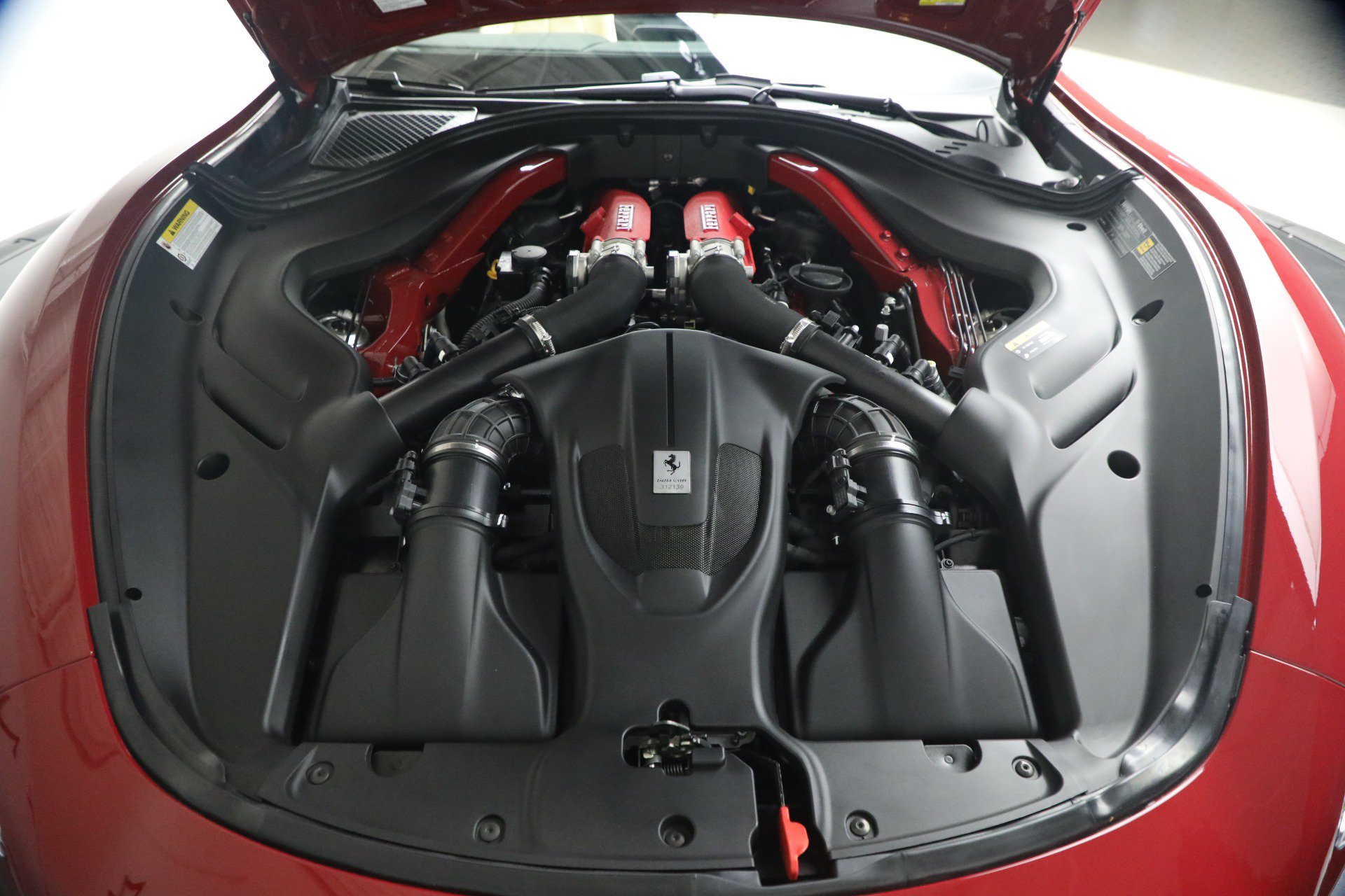 Certified 2025 Ferrari Roma Spider RWD image 43
