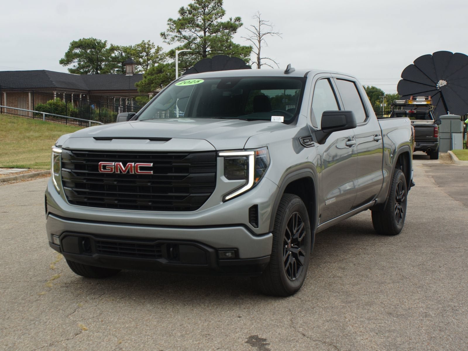 Used 2025 GMC Sierra 1500 Elevation AWD/4WD image 25
