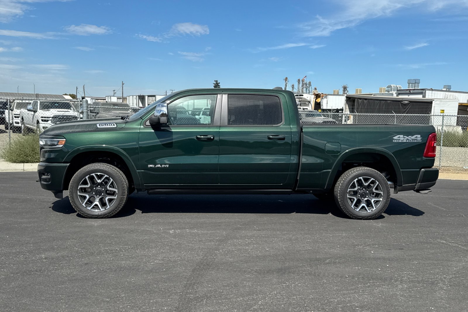New 2027 RAM 1500 Laramie w/ Laramie Preferred Package AWD/4WD image 6