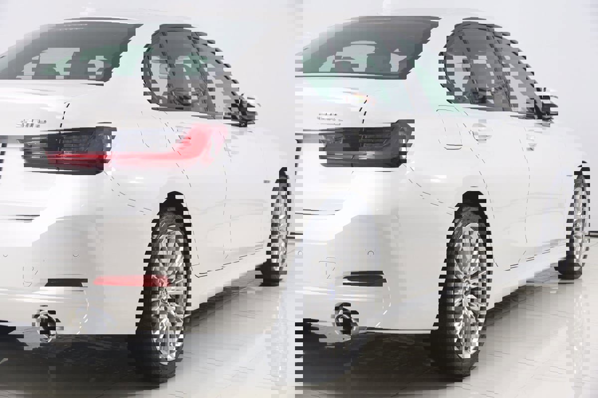 Used 2023 BMW 330e xDrive w/ Premium Package image 53