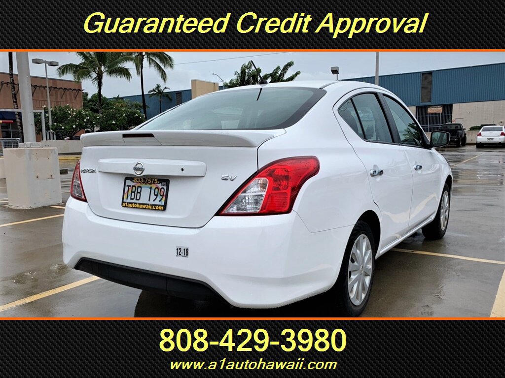 Used 2017 Nissan Versa SV FWD image 5