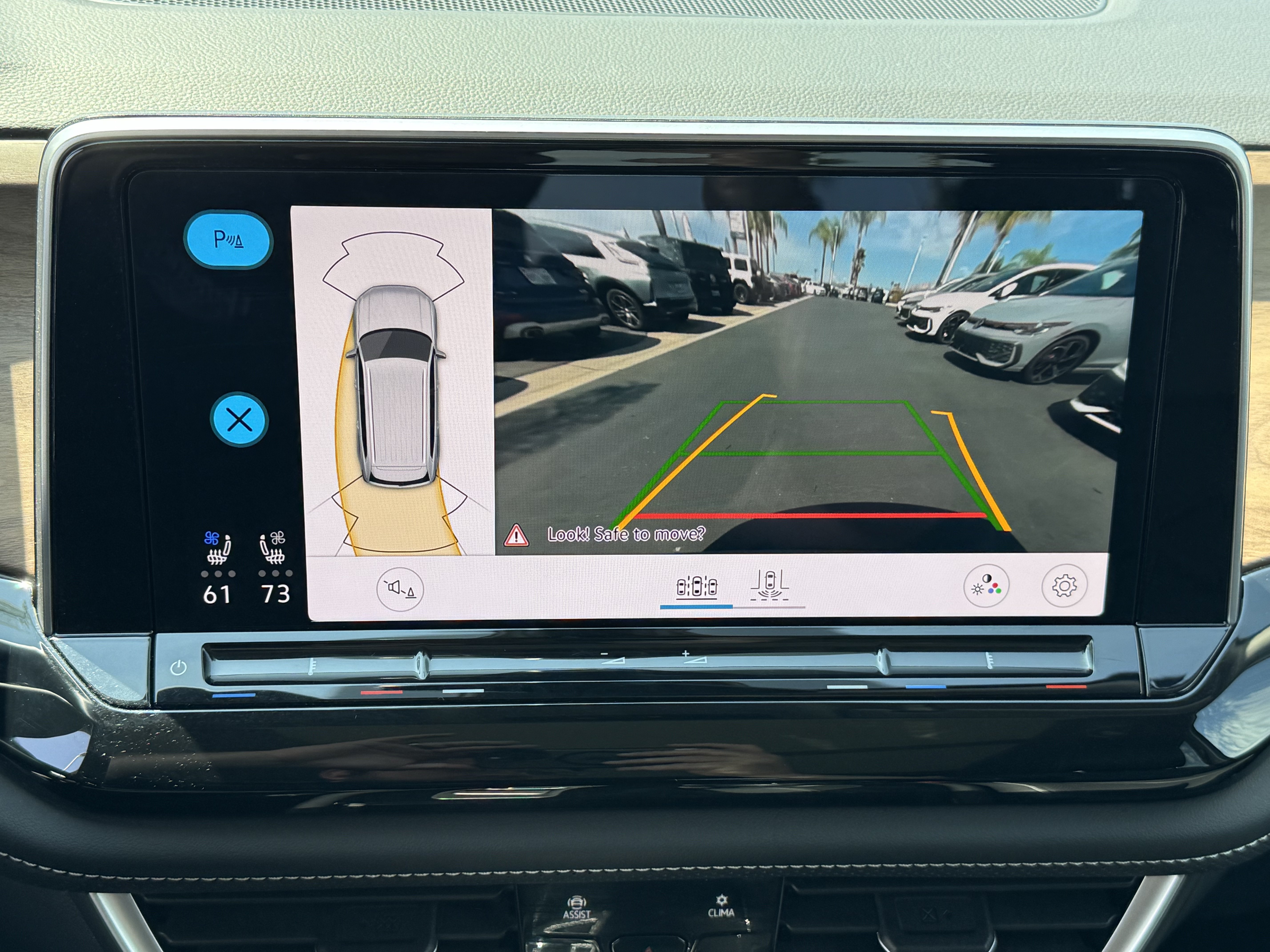 Used 2026 Volkswagen Atlas SE FWD image 25