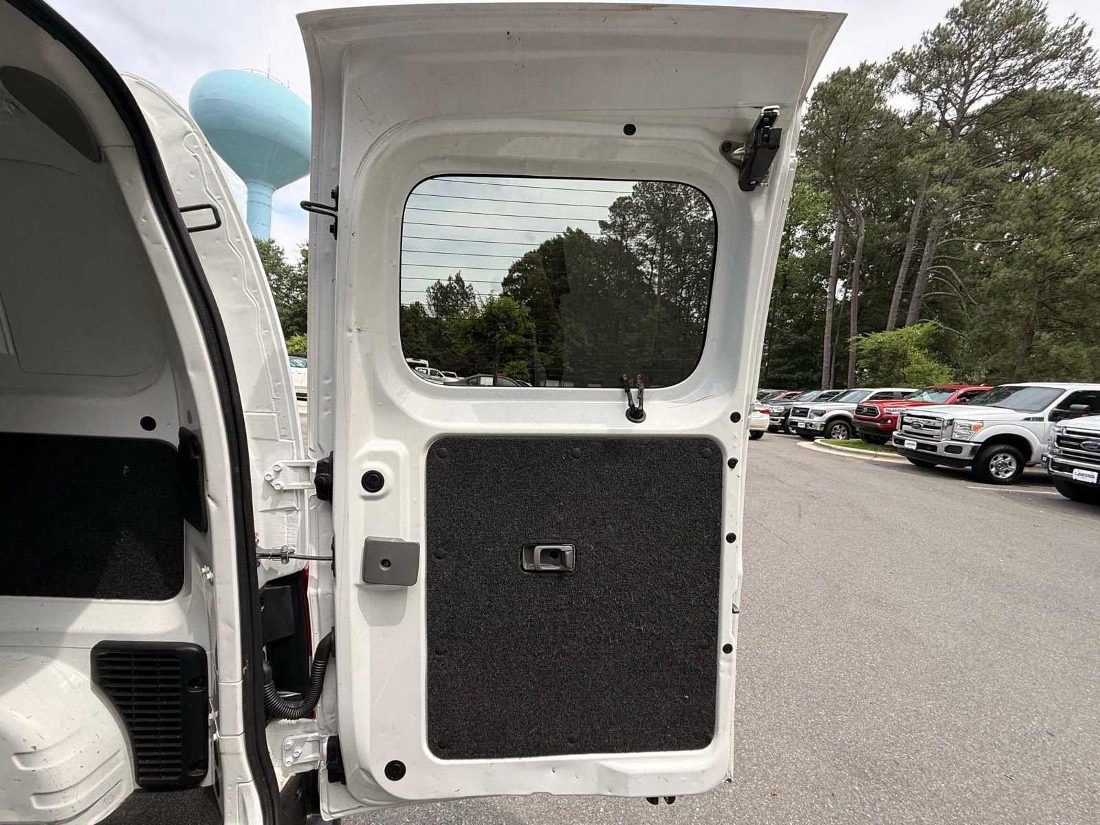 Used 2016 Chevrolet City Express LT FWD image 13