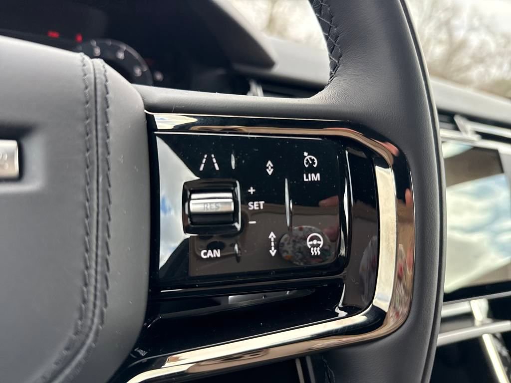 New 2026 Land Rover Range Rover Velar S image 21